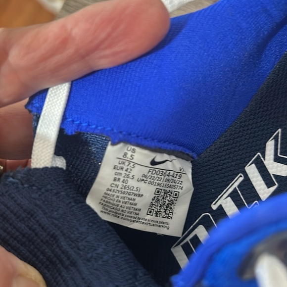 NIKE REACT INFINITY RUN FLY KNIT RUNNING SHOES IN SIZE 8.5 - Picture 9 of 10